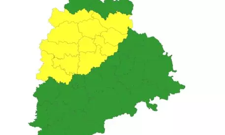 Telangana Weather: Thunderstorms, Moderate Rain in Isolated Places