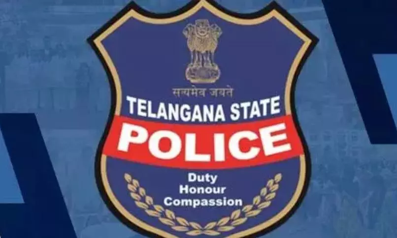 ZPTC Husband Dances in PS, Cop Suspended ZPTC Husband Dances in PS, Cop Suspended