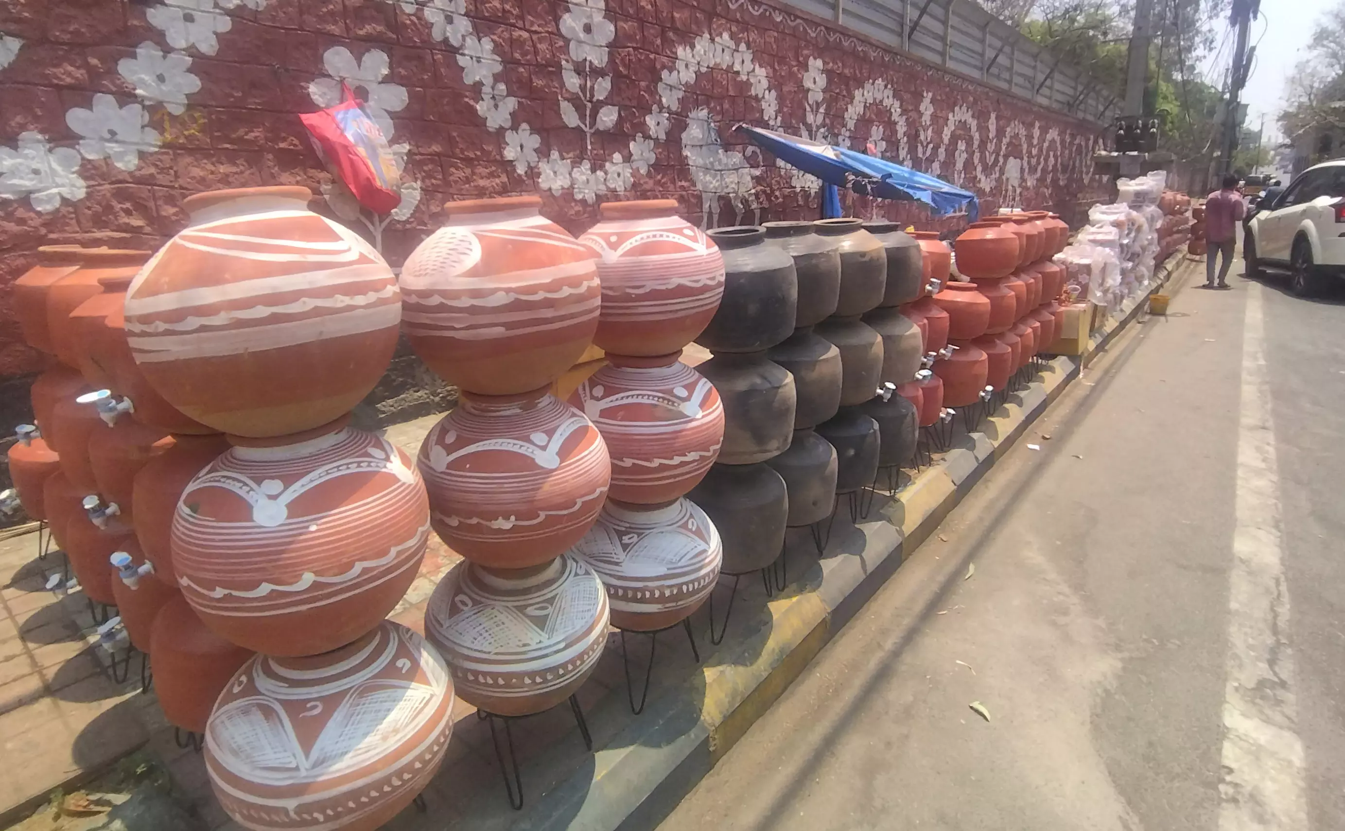 Earthen Pots See Soaring Sales