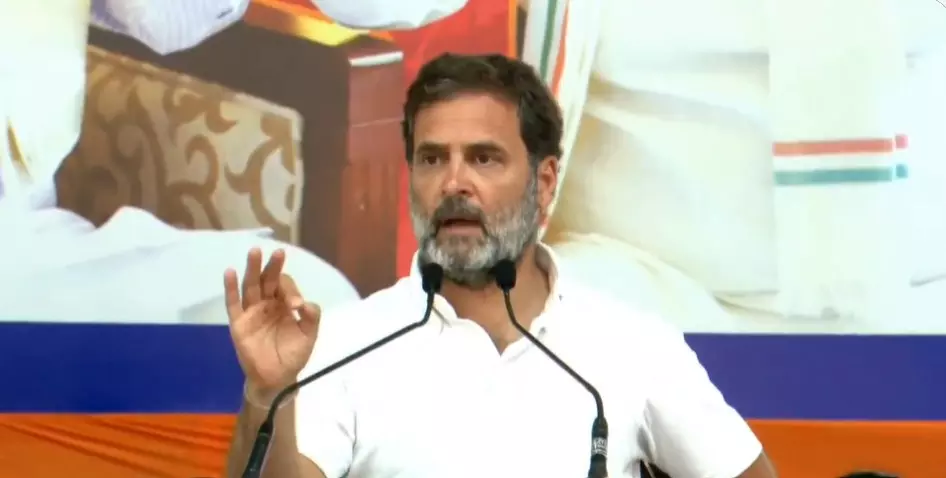 Billionaires Got Undue Favours From PM: Alleges Congress Leader Rahul Gandhi Billionaires Got Undue Favours From PM: Alleges Congress Leader Rahul Gandhi