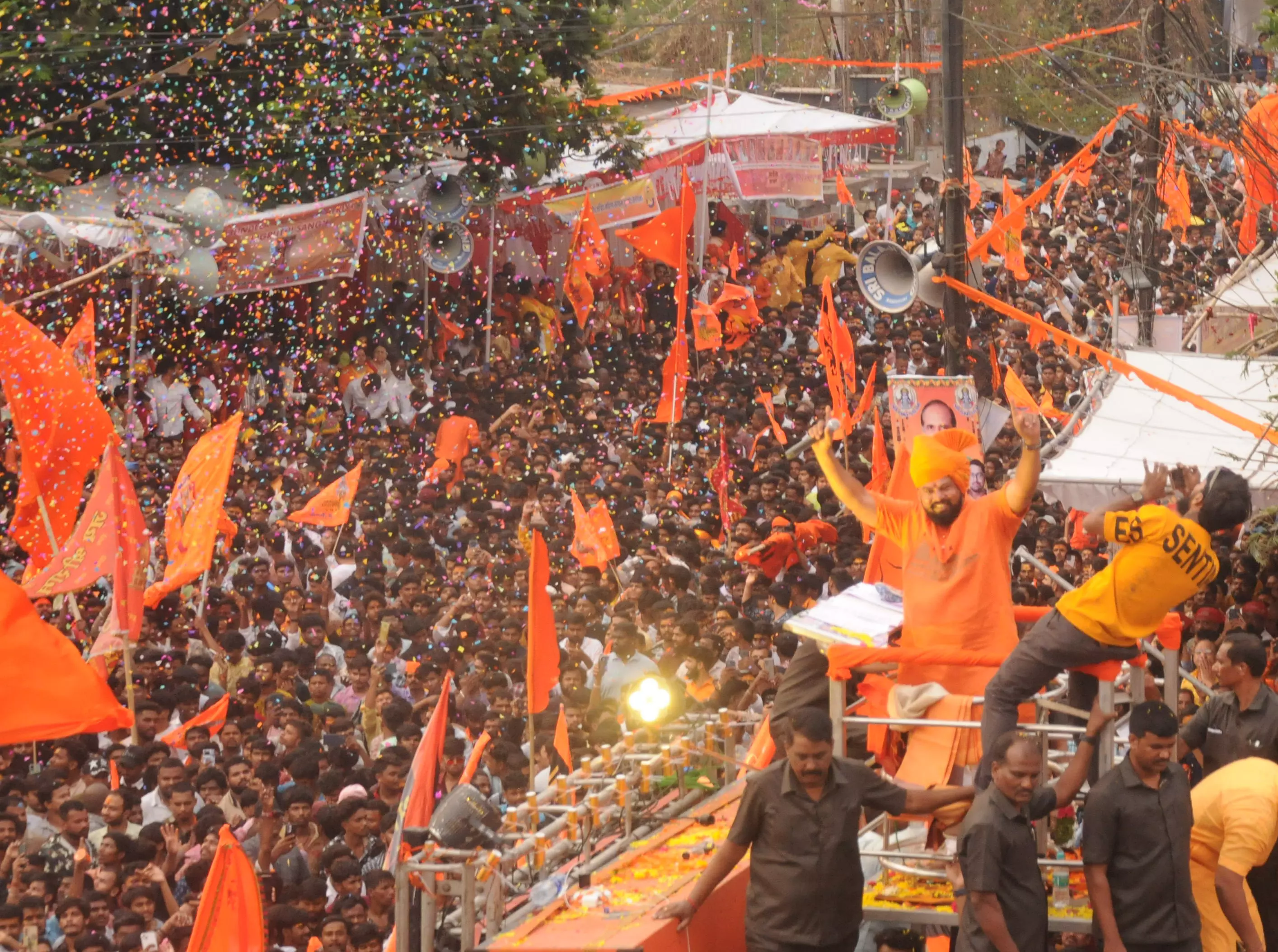 Shobha Yatra Turns Hyderabad Saffron
