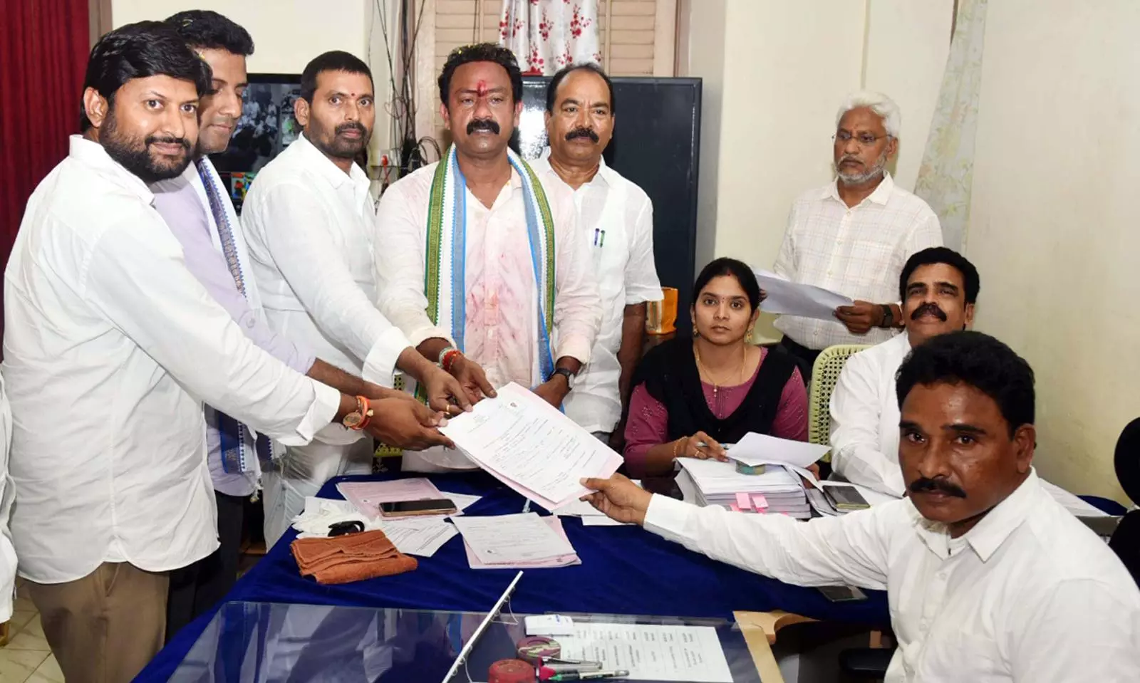 Day 1 sees 39 nominations for Lok Sabha and 190 for assembly seats in AP