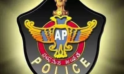 Two detained in AP CM Jagan’s attack case