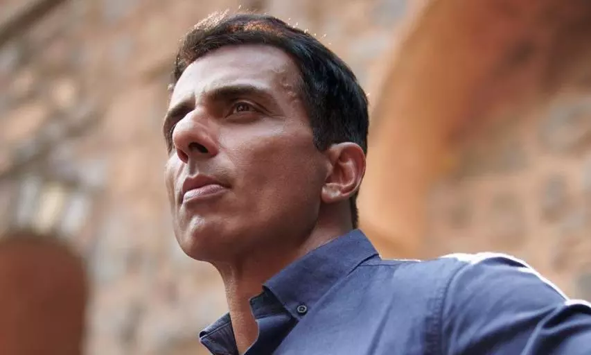 Sonu Soods Conversation with specially-abled fan from Jharkhand viral