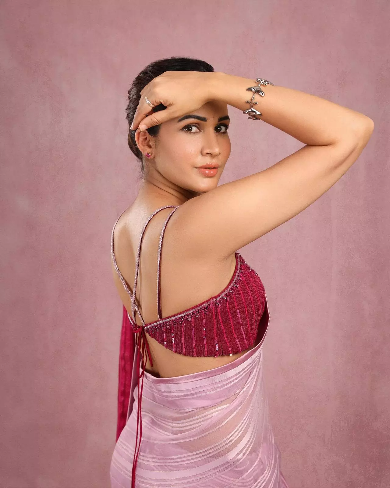 Lovely Lavanya is vivacious in contemporary sari