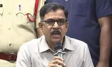 Radha Kishan Rao Visits Ailing Mother in Karimnagar During Four Hour Bail Radha Kishan Rao Visits Ailing Mother in Karimnagar During Four Hour Bail