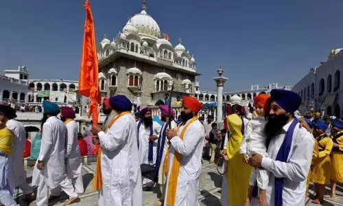 Punjabis Have Fun at Baisakhi Fete