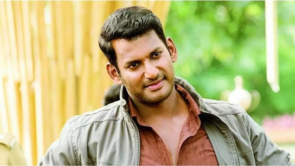 Vishal’s wish to join hands with Vijay triggers speculations Vishal’s wish to join hands with Vijay triggers speculations