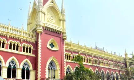 Calcutta HC Cancels Appointment of 25,753 Education Department Employees