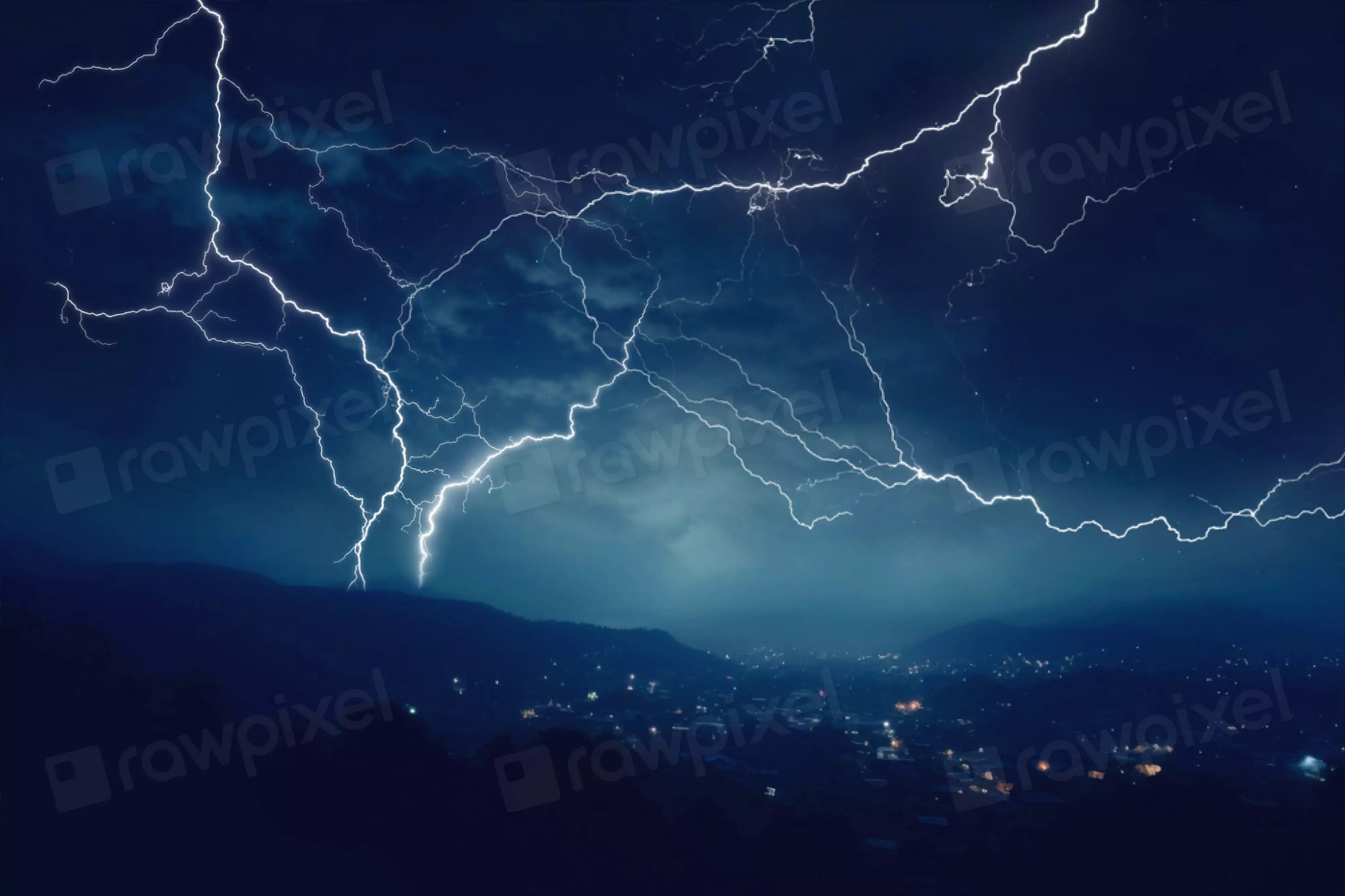 Hyderabad: State Braces for Thunderstorms and Escalating Heatwave Conditions