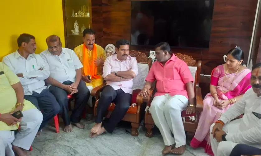 Karnataka BJP Chief Demands CBI Probe into Neha Murder Case Karnataka BJP Chief Demands CBI Probe into Neha Murder Case