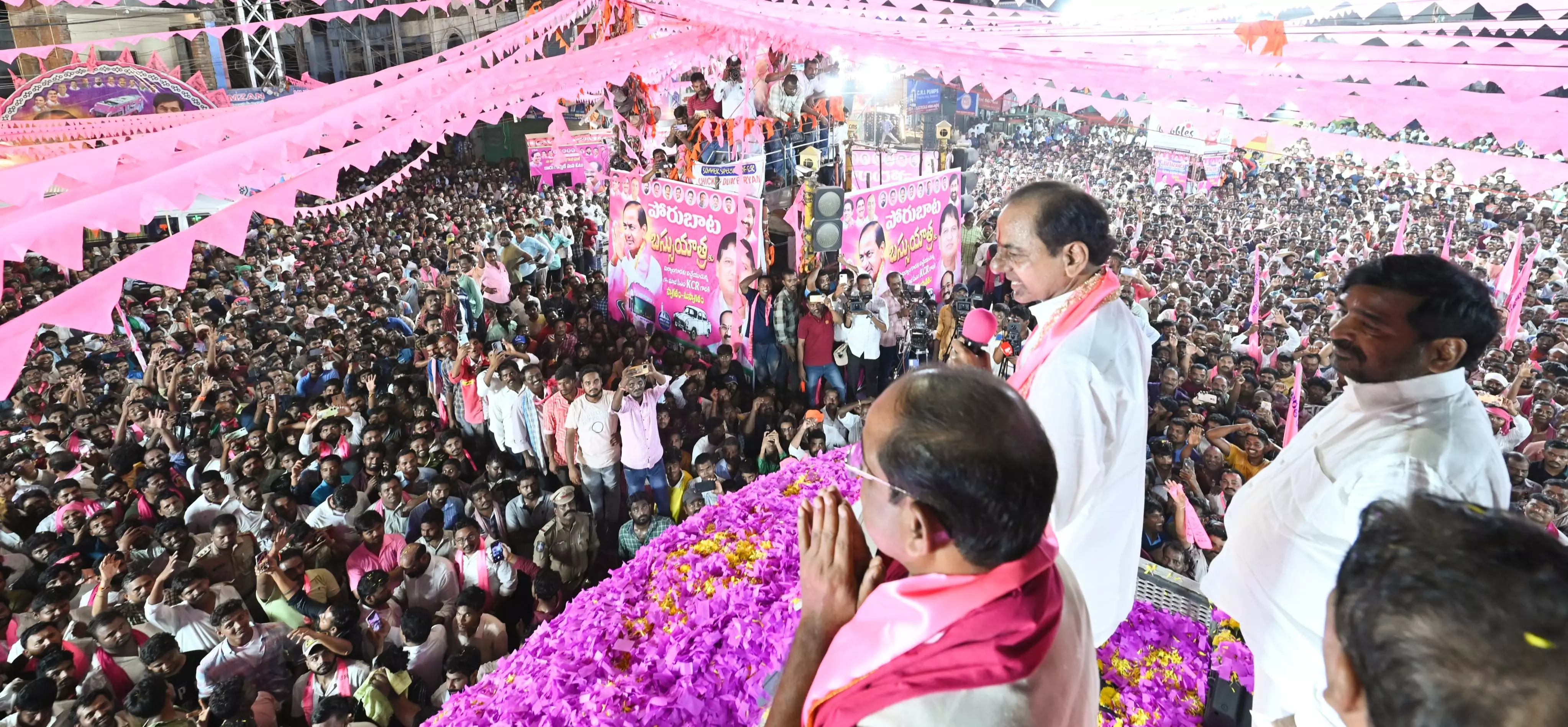 Make Me Stronger to Fight Congress by Voting to BRS, Says KCR