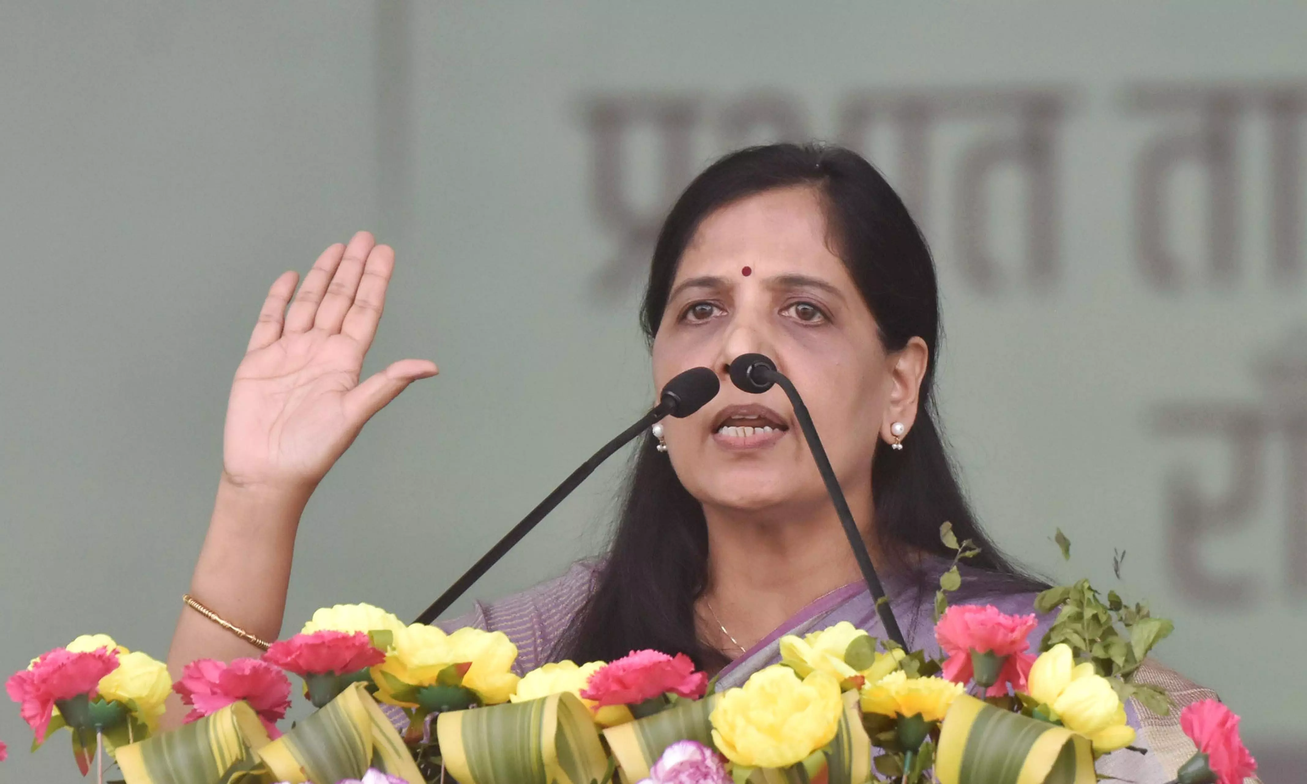 Sunita Kejriwal likely to join AAPs LS campaign in Delhi: Sources