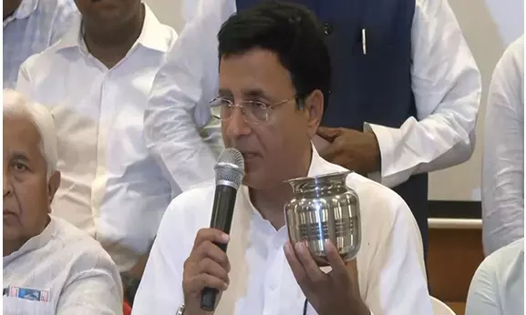 All that Centre has given to Karnataka is empty vessel: Randeep Surjewala