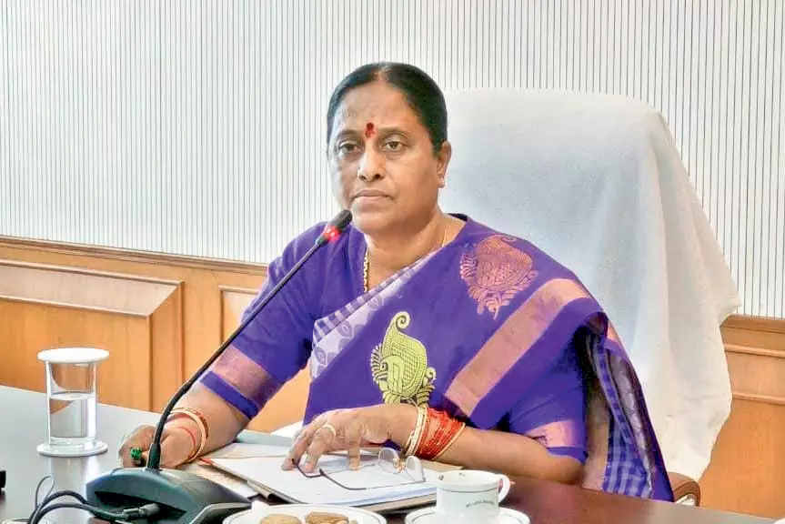 EC Censures Minister Surekha for Claiming KTR Blackmailed Film Heroines EC Censures Minister Surekha for Claiming KTR Blackmailed Film Heroines