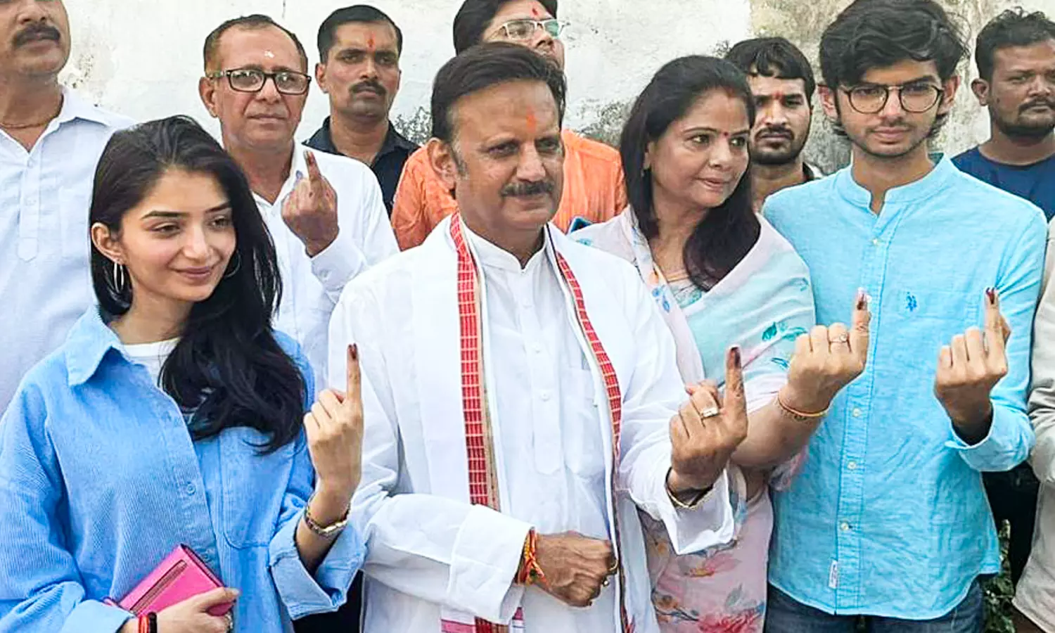 LS polls: Brisk Polling in Chhattisgarh, Moderate in MP, Baghel Heckled