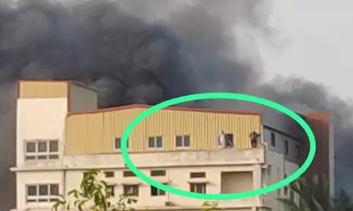 Huge fire at Allen Pharma Shadnagar, 50 feared trapped