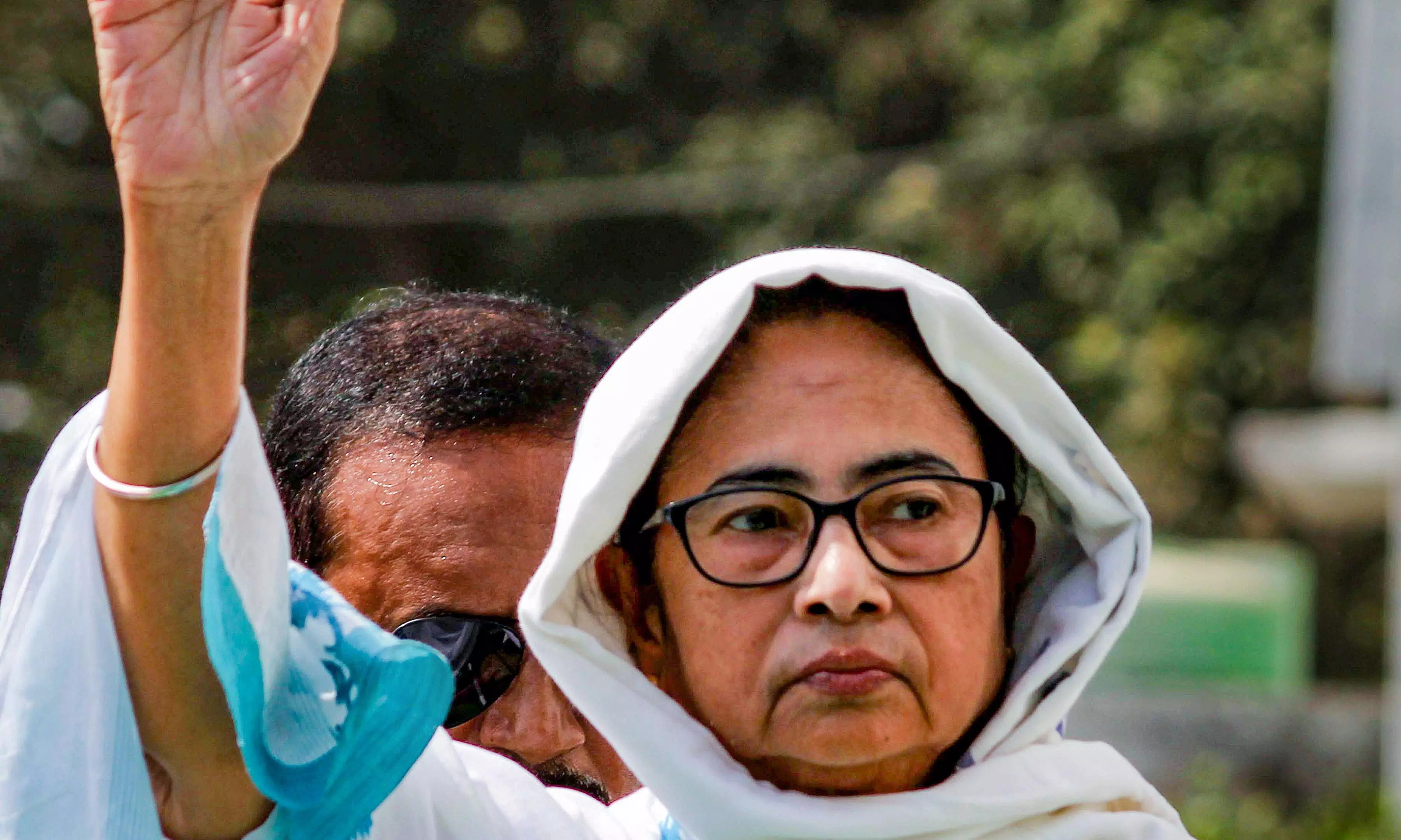 Dont Vote for Congress-CPI(M) Alliance in LS, says Mamata