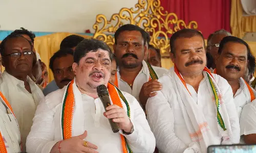 Ponnam Derides Modi for Wealth and Muslims Remarks Ponnam Derides Modi for Wealth and Muslims Remarks