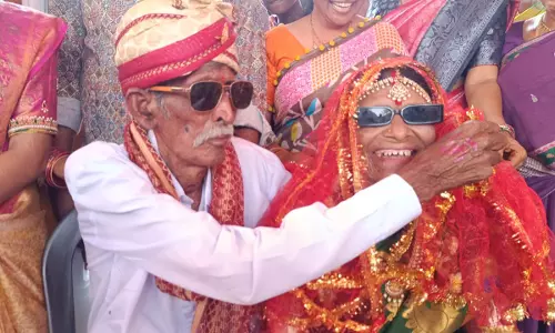 Groom 80, Bride 75, Grandkids Fulfil Grandmom’s Wish