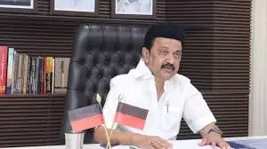 Politicians Start Taking Summer Breaks Politicians Start Taking Summer Breaks
