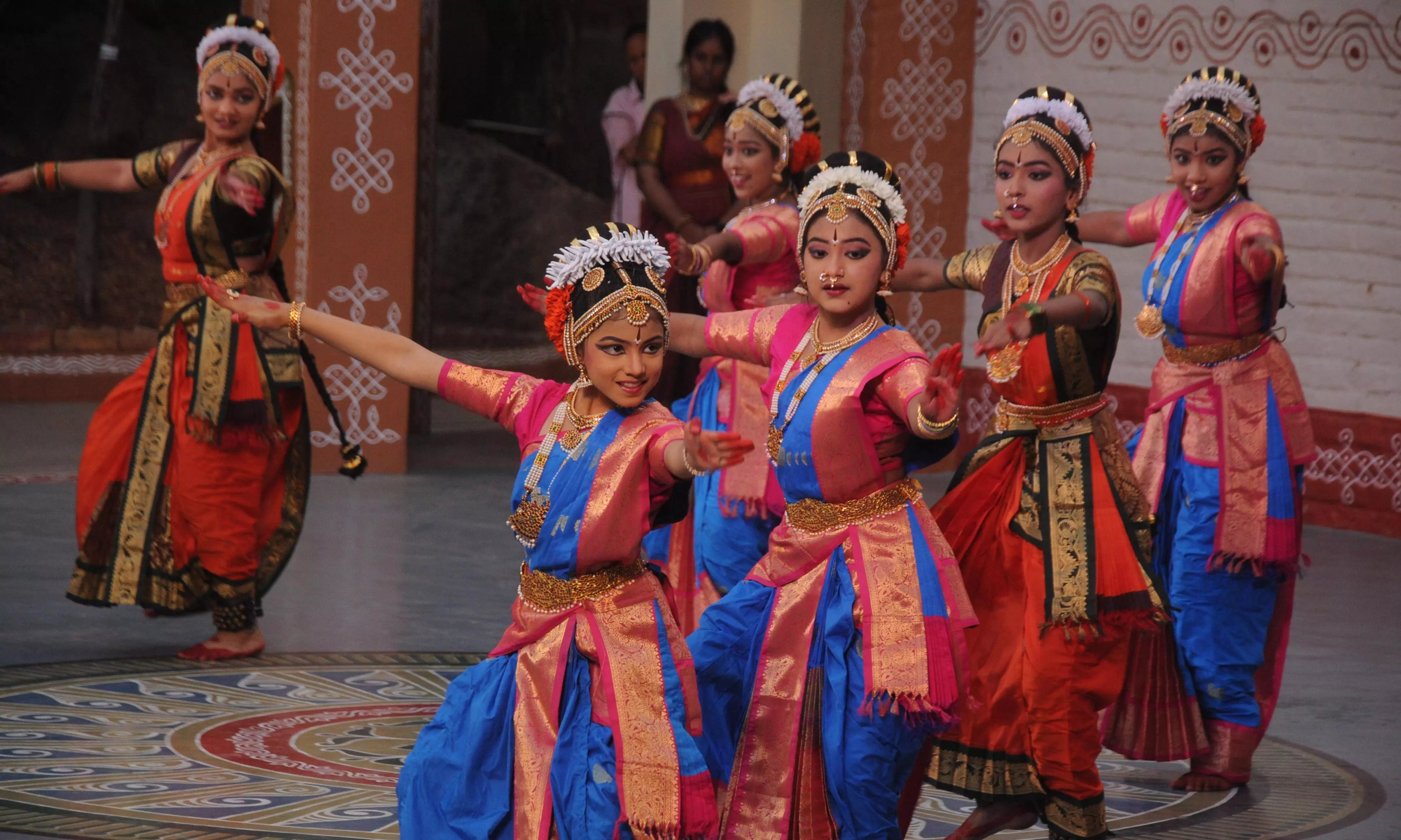 City Folk Rock on International Dance Day