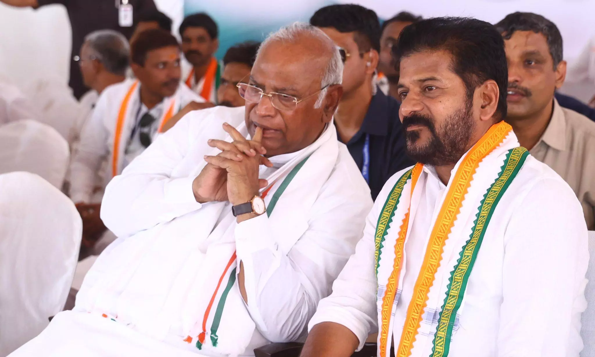 Bring Congress to Power at the Centre, Revanth Urges Karnataka Voters Bring Congress to Power at the Centre, Revanth Urges Karnataka Voters