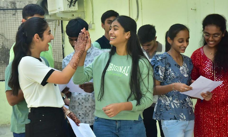 103 Government School Students From Nizamabad Get 10 GPA in SSC 103 Government School Students From Nizamabad Get 10 GPA in SSC