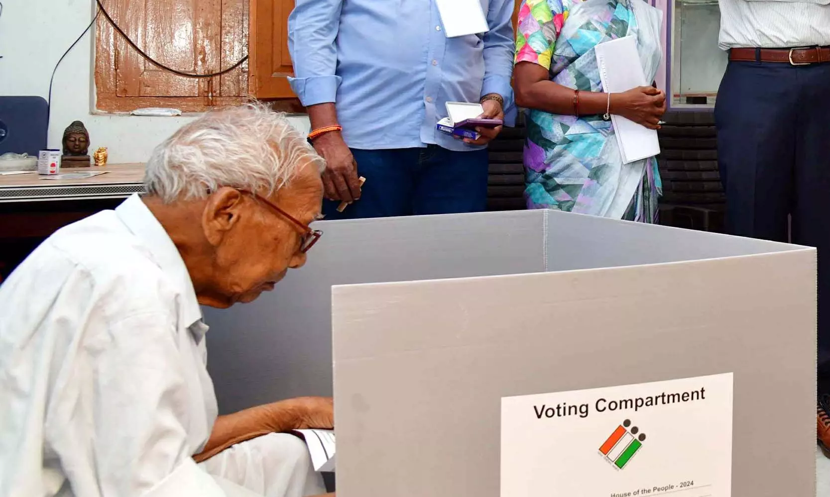 Only 3 per cent eligible voters opted for home voting in AP