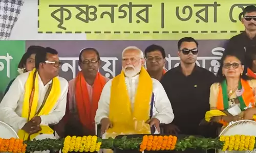 TMC to get 15 Hardly, Congress not even 50: Modi TMC to get 15 Hardly, Congress not even 50: Modi