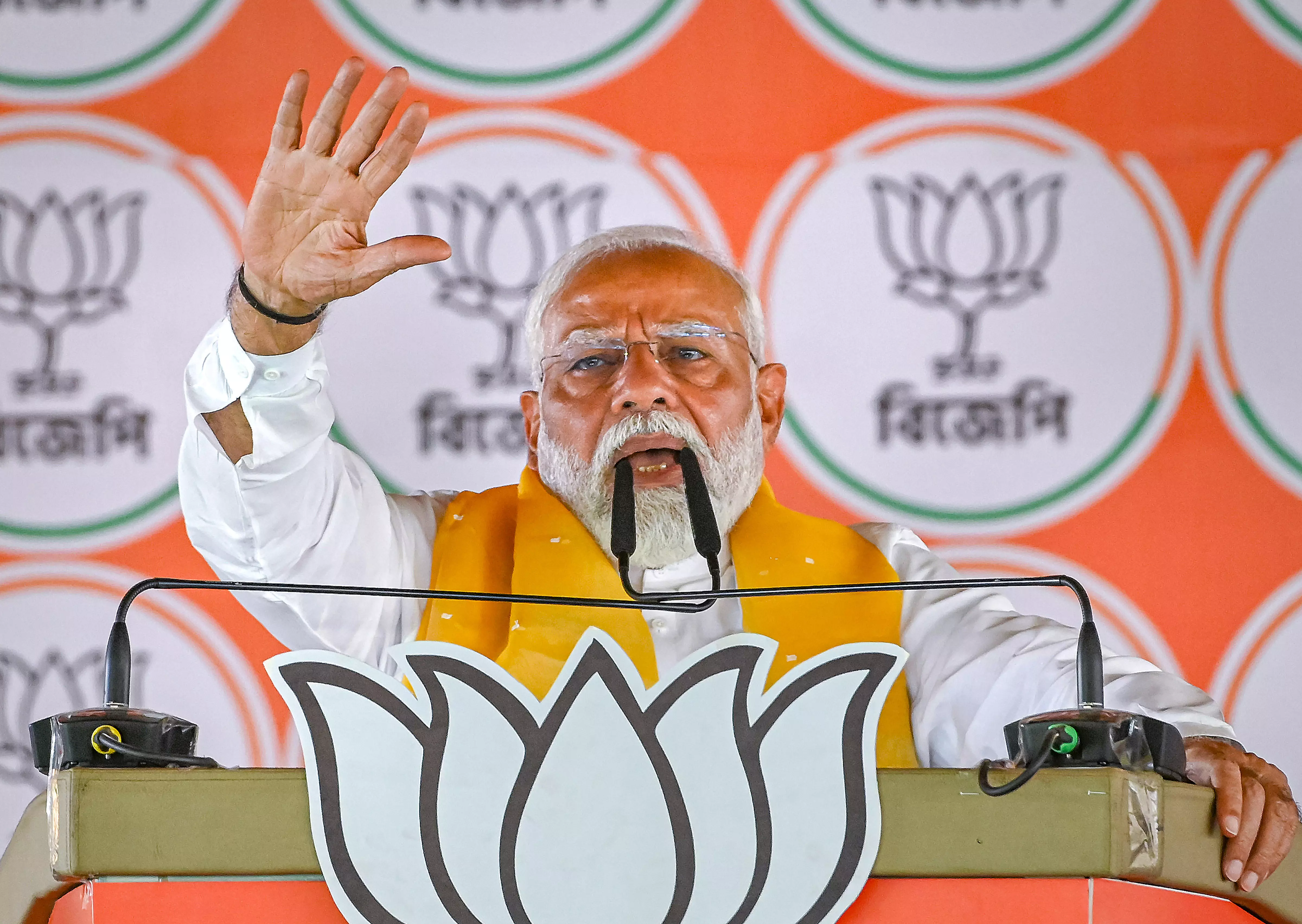 Pakistani leaders want Rahul Gandhi to become Prime Minister: PM Modi