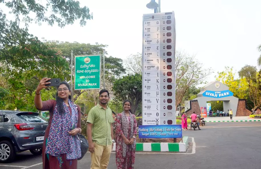 Election 2024: Political Campaigns and Early Votes