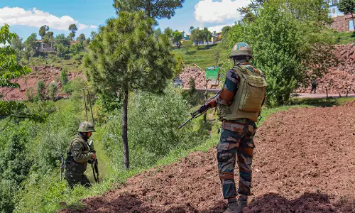 Army, J&K Police Intensify Hunt Down for Poonch Attackers