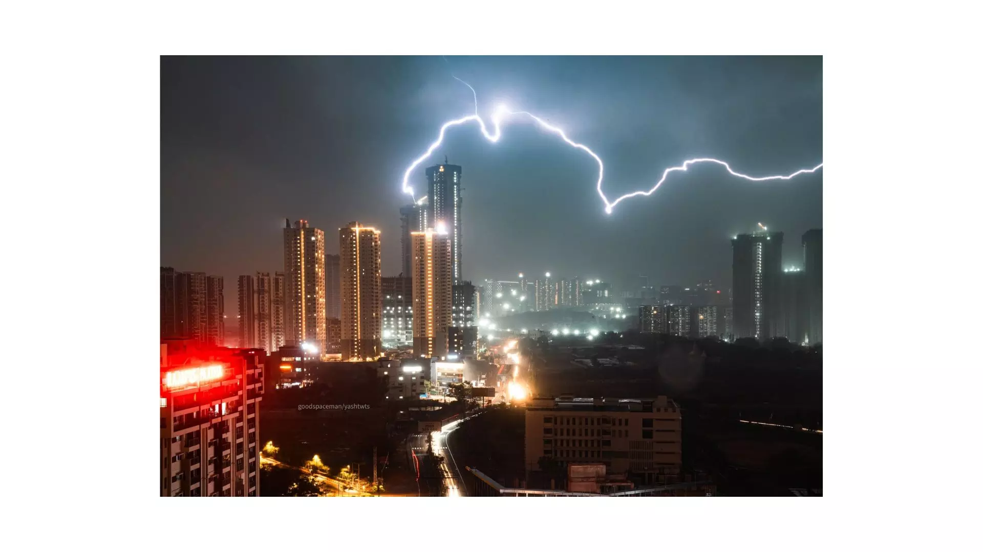 Heavy rain lashes parts of Hyderabad City