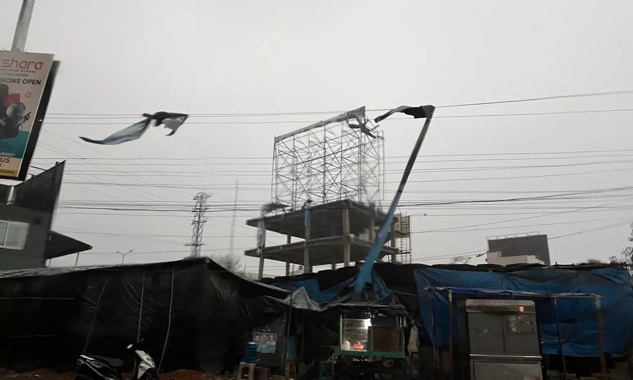 Sudden showers bring relief to people in city