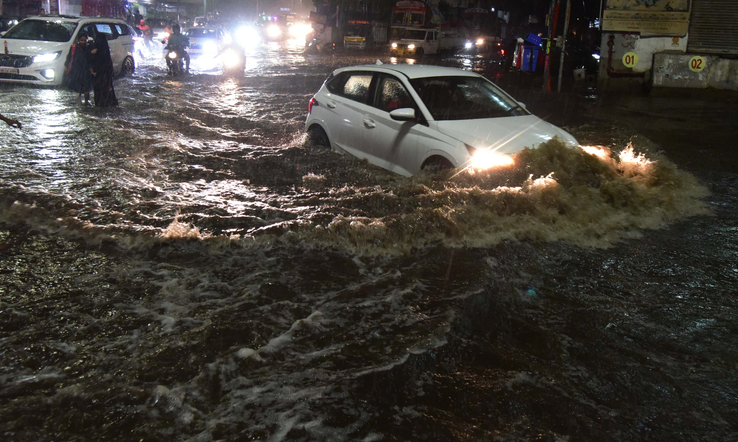 Photos: Heavy Rain Lashes parts of Hyderabad