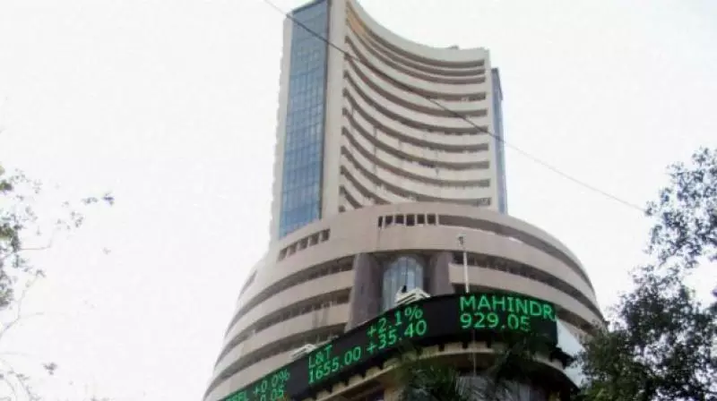 Investors lose Rs 7.34 lakh cr as Sensex tanks over 1,000 points Investors lose Rs 7.34 lakh cr as Sensex tanks over 1,000 points