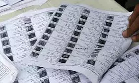 AP Origin Voters Leave Hyderabad for Andhra Polls