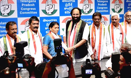 Statehood Martyr Srikantha Charys Mother Joins Congress