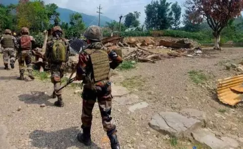 PoJK erupts; one police official killed, scores of people injured in clashes PoJK erupts; one police official killed, scores of people injured in clashes