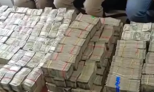 Police Seize Rs 7 Crore Unaccounted Cash Hidden in Urea Bags after Accident