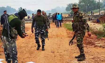 C’garh: Maoists use CRPF, COBRA combat uniforms to mislead security forces during encounters: police