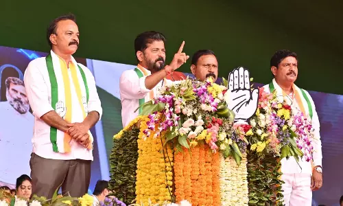 Upbeat Congress Hopes to Bag 12-14 Seats As Telangana Goes to Polls Tomorrow Upbeat Congress Hopes to Bag 12-14 Seats As Telangana Goes to Polls Tomorrow