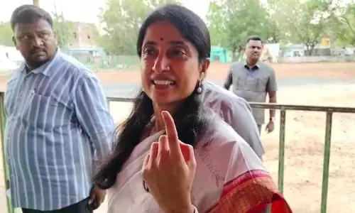 Polling underway in AP with Jagan, Naidu casting their votes early