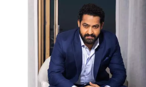 Jr NTR rushes to Hyderabad from War 2 shoot in Mumbai to cast his vote Jr NTR rushes to Hyderabad from War 2 shoot in Mumbai to cast his vote