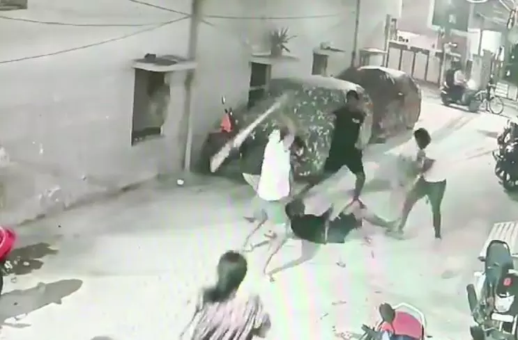 Couple and pet dog injured as five-member group attacks them in Hyderabad