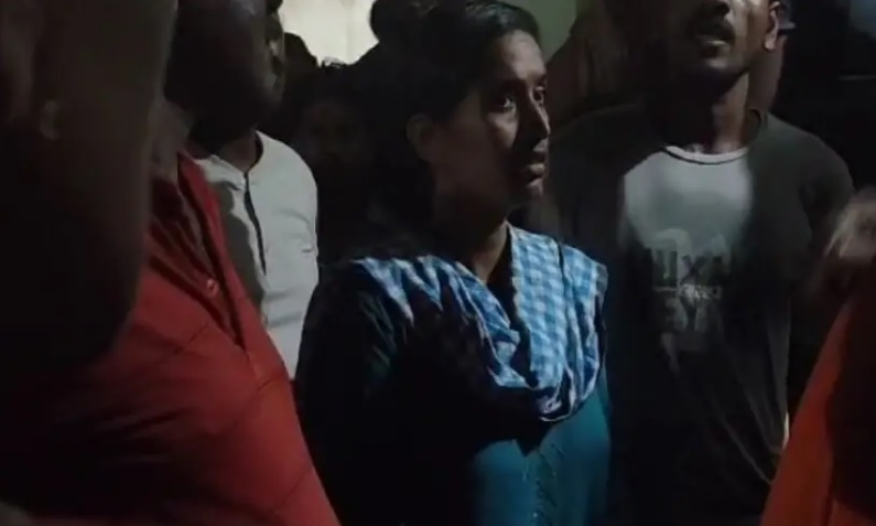 Woman and her Family Members, Beaten up for Voting for BJP