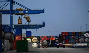 Apex trade body foresees positive export growth this fiscal