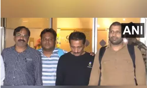 Arrested accused in Ghatkopar billboard collapse brought to Mumbai Arrested accused in Ghatkopar billboard collapse brought to Mumbai