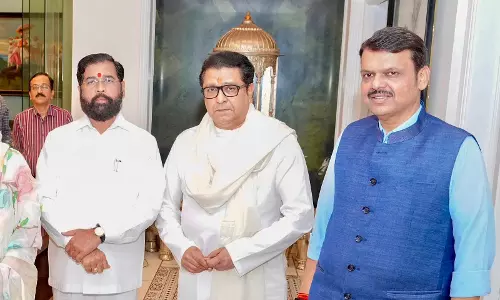 Fadnavis Focuses on Election of Eknath Shinde’s Candidates in Mumbai